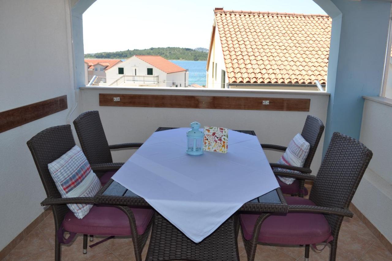 Apartments Lucija Srima Luaran gambar