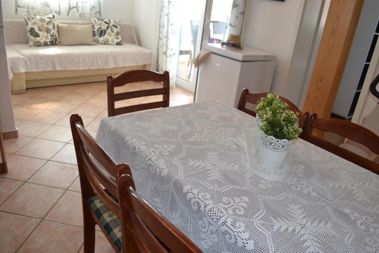 Apartments Lucija Srima Luaran gambar