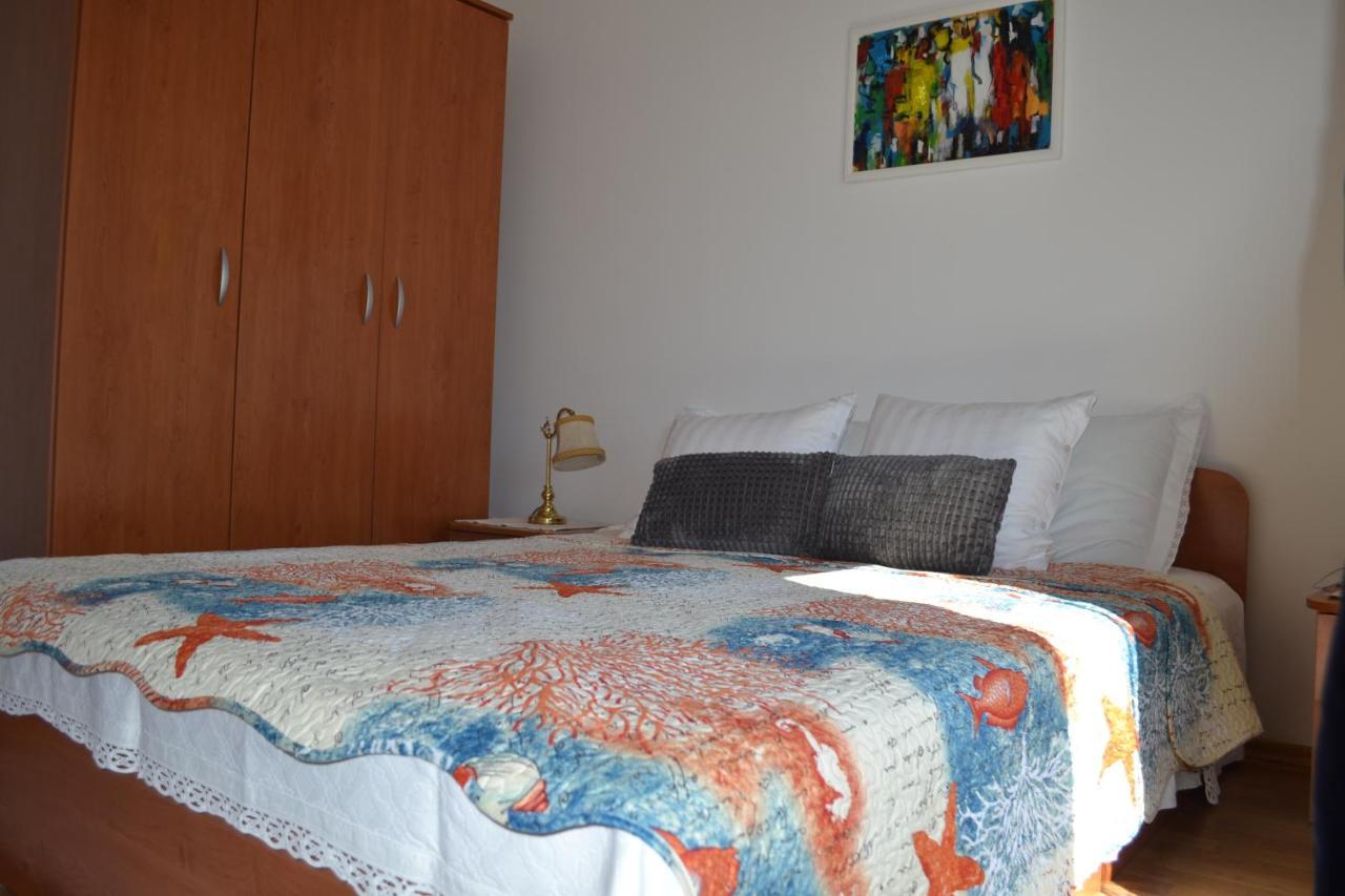 Apartments Lucija Srima Luaran gambar