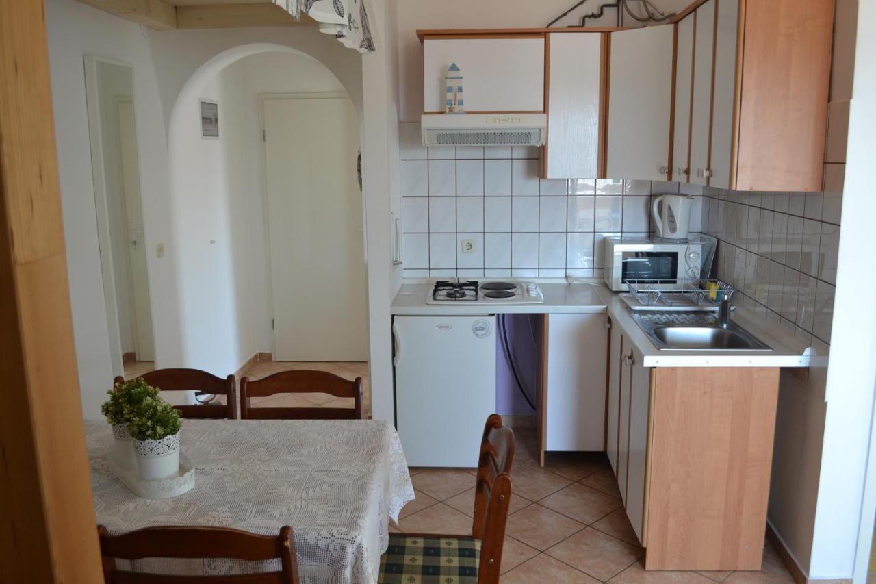 Apartments Lucija Srima Luaran gambar