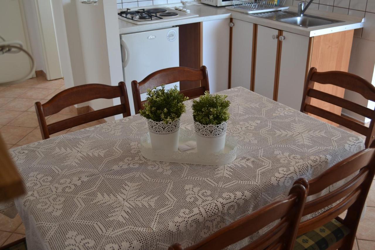 Apartments Lucija Srima Luaran gambar