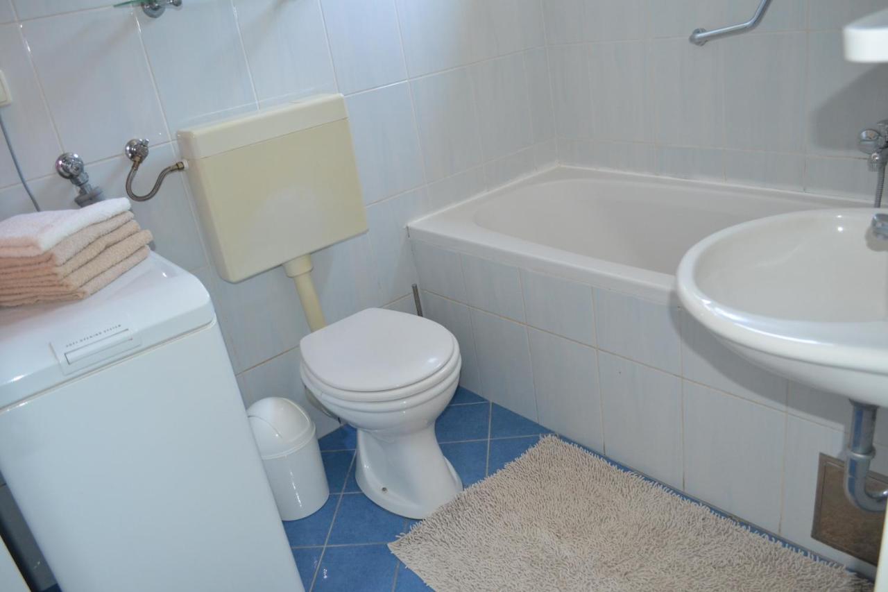 Apartments Lucija Srima Luaran gambar