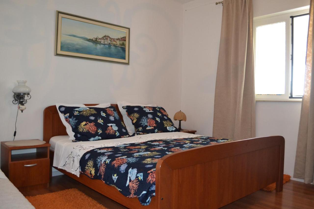 Apartments Lucija Srima Luaran gambar